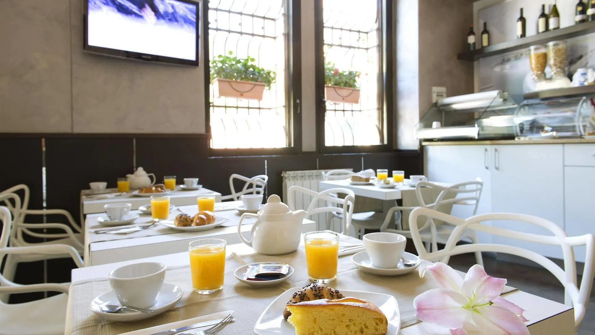 **  Hotel Delizia Milan Italy